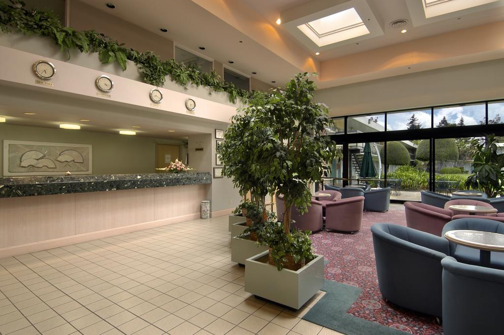 Ramada By Wyndham Sunnyvale/Silicon Valley Екстер'єр фото