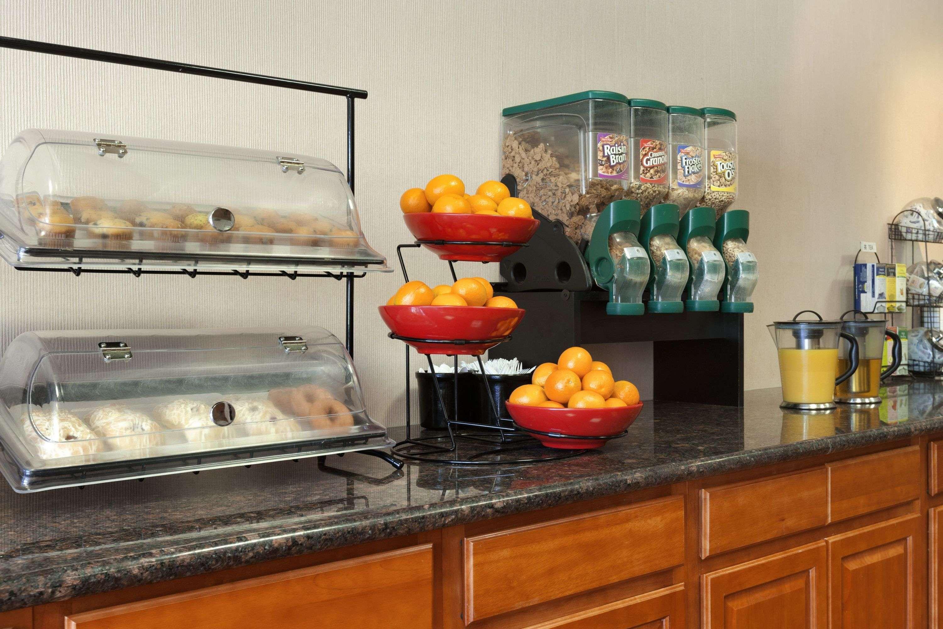 Ramada By Wyndham Sunnyvale/Silicon Valley Екстер'єр фото